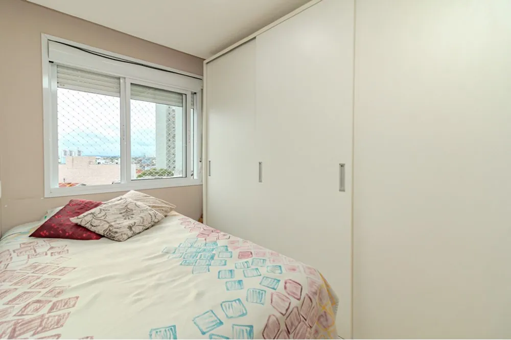 Apartamento para venda no bairro Passo da Areia em Porto Alegre