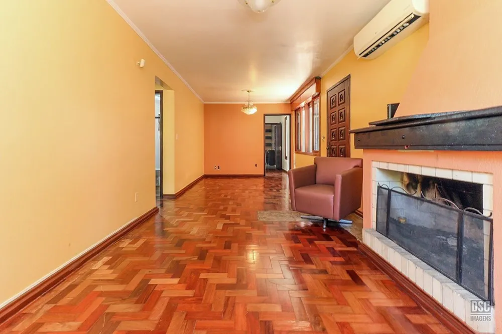 Casa para venda no bairro Vila Ipiranga em Porto Alegre