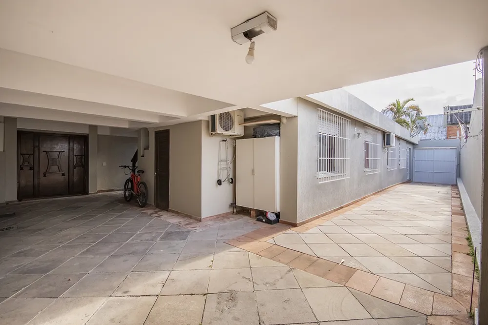 Casa para venda no bairro Jardim Itu em Porto Alegre