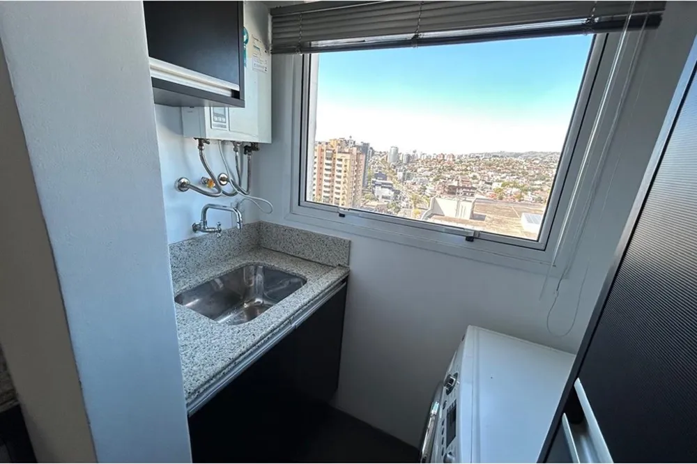 Apartamento para venda no bairro Três Figueiras em Porto Alegre