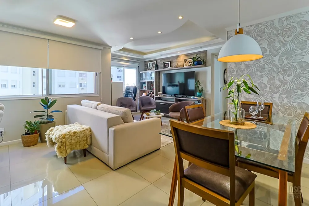 Apartamento para venda no bairro Vila Ipiranga em Porto Alegre