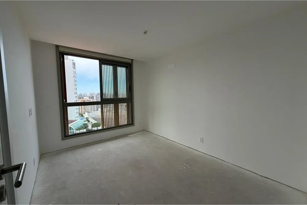 Apartamento para venda no bairro Três Figueiras em Porto Alegre