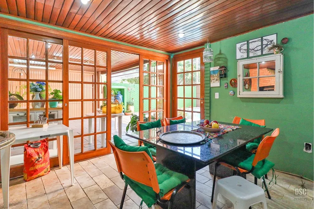 Casa para venda no bairro Rubem Berta em Porto Alegre