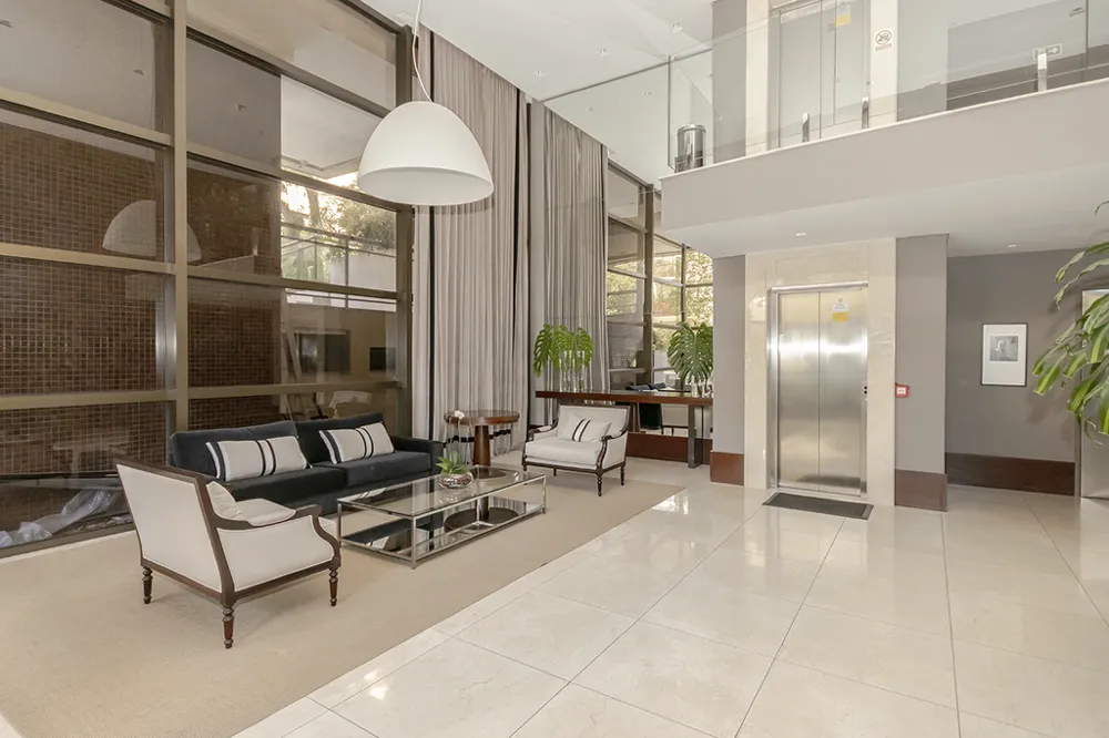Triplex para venda no bairro Bela Vista em Porto Alegre