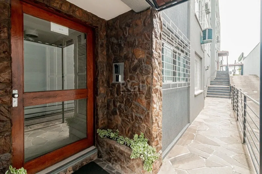 Apartamento para venda no bairro Vila Ipiranga em Porto Alegre