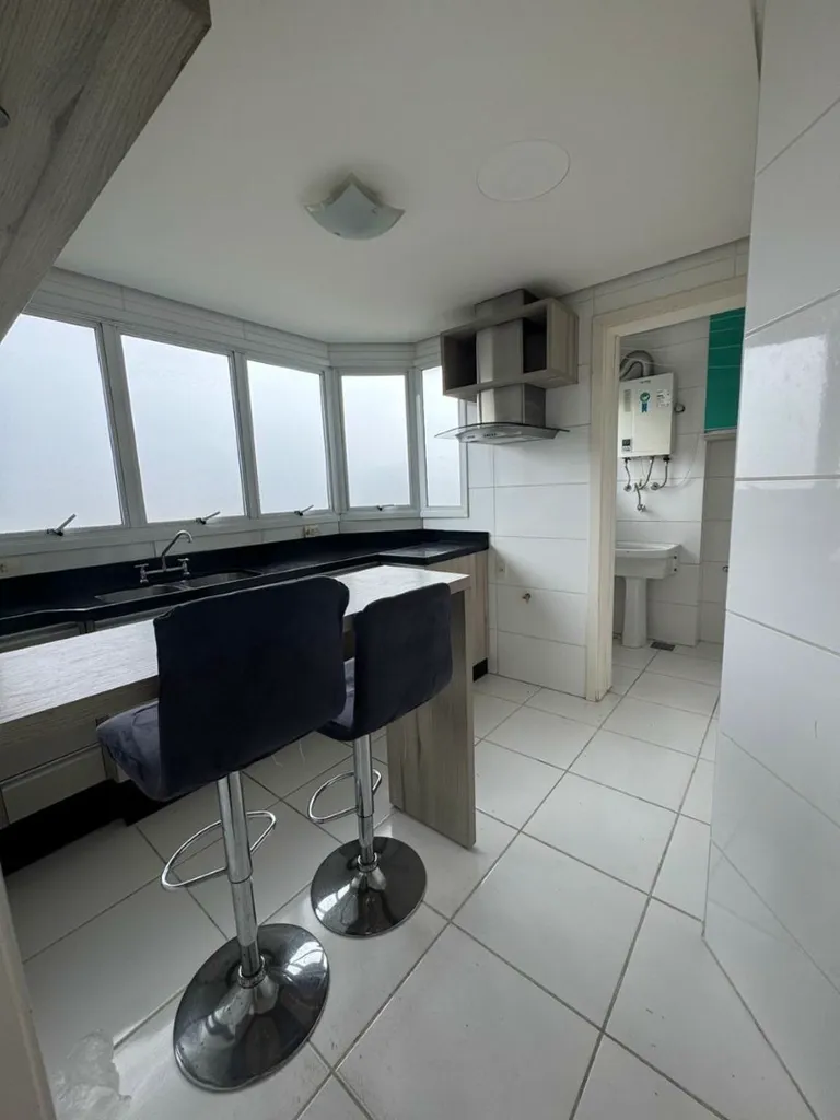 Apartamento para venda no bairro São João em Porto Alegre