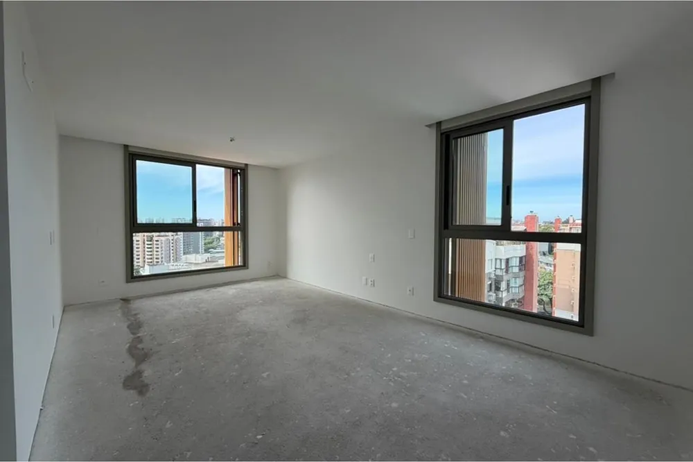 Apartamento para venda no bairro Três Figueiras em Porto Alegre