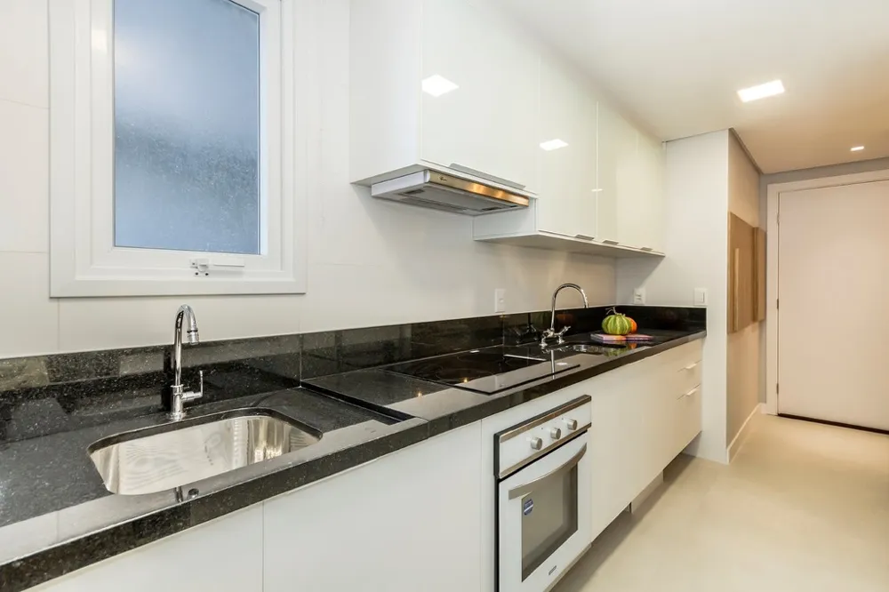 Apartamento para venda no bairro Três Figueiras em Porto Alegre