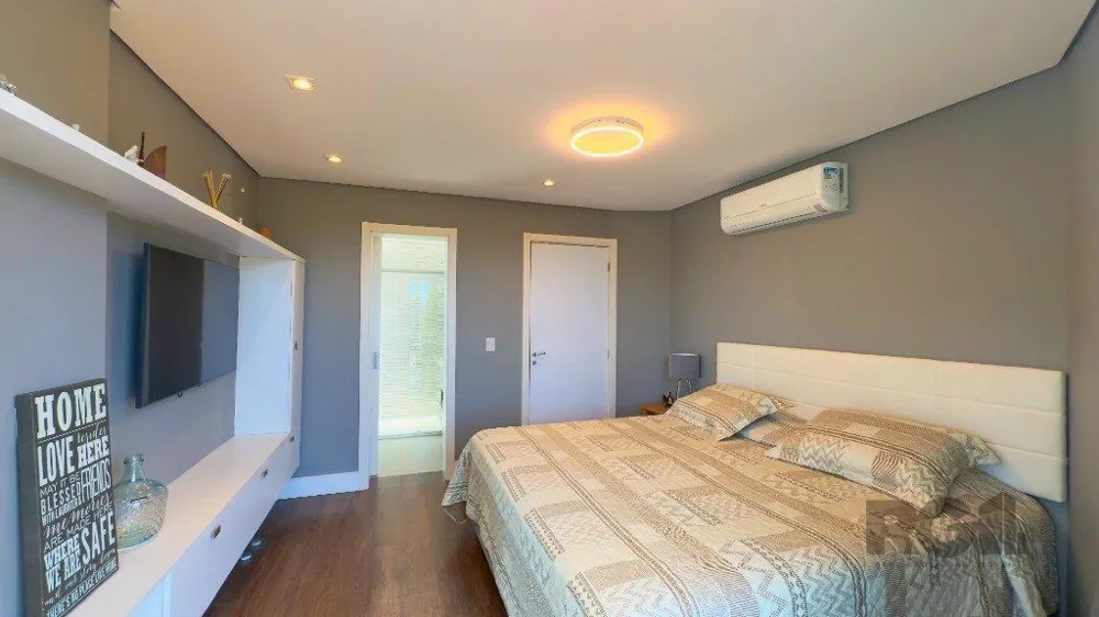 Casa para venda no bairro Teresópolis em Porto Alegre