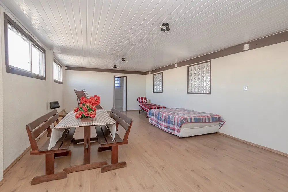 Casa para venda no bairro São Sebastião em Porto Alegre