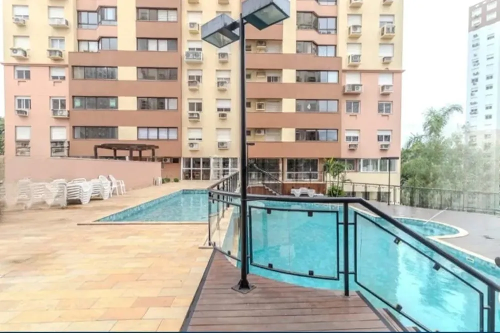 Apartamento para venda no bairro Vila Ipiranga em Porto Alegre