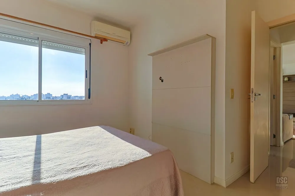 Apartamento para venda no bairro Vila Ipiranga em Porto Alegre