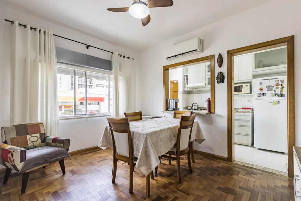 Apartamento para venda no bairro Azenha em Porto Alegre