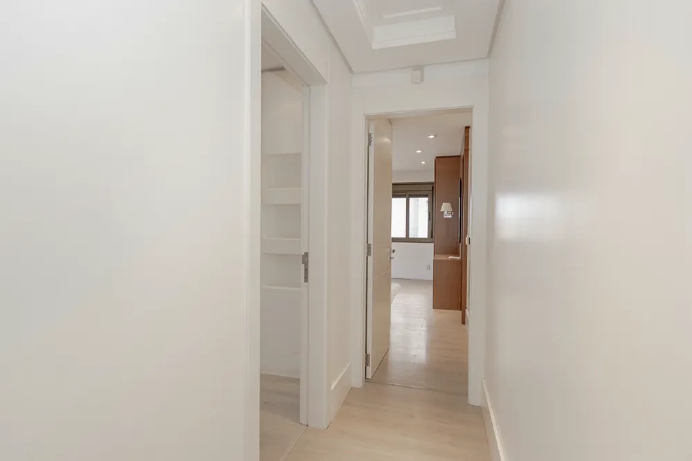 Triplex para venda no bairro Bela Vista em Porto Alegre