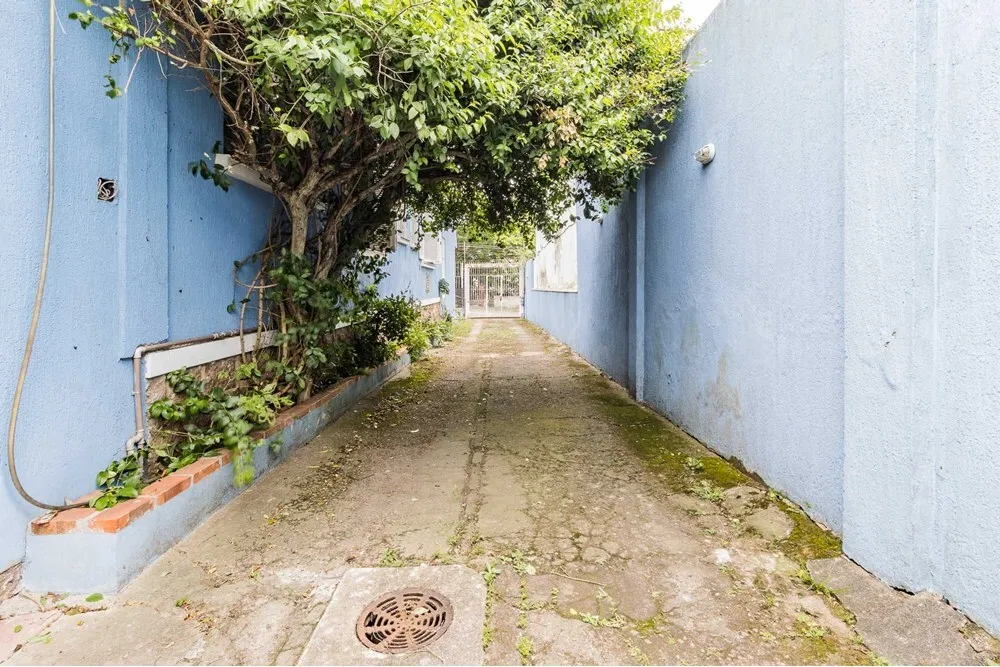 Casa para venda no bairro Partenon em Porto Alegre