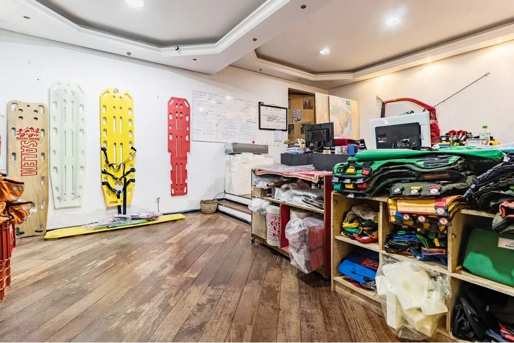 Casa para venda no bairro Partenon em Porto Alegre