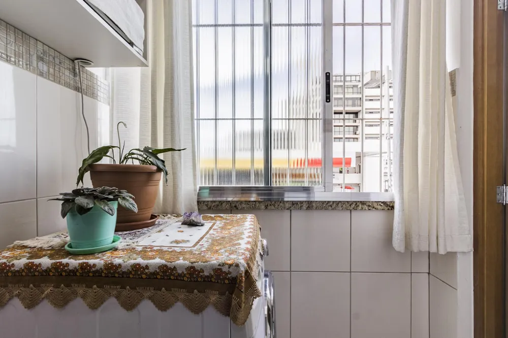 Apartamento para venda no bairro Azenha em Porto Alegre