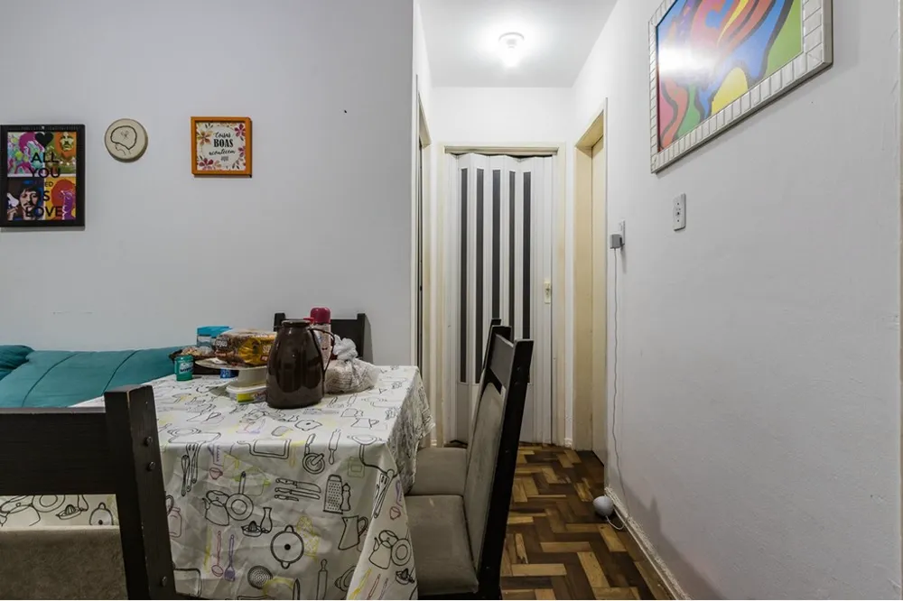 Apartamento para venda no bairro Vila Ipiranga em Porto Alegre