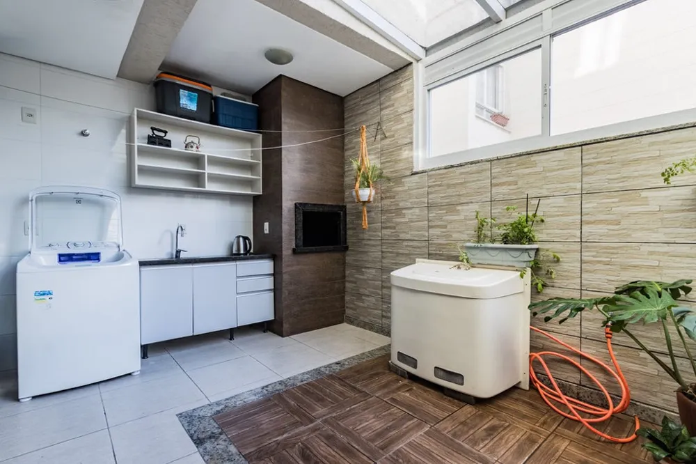 Casa em Condomínio para venda no bairro Vila Ipiranga em Porto Alegre