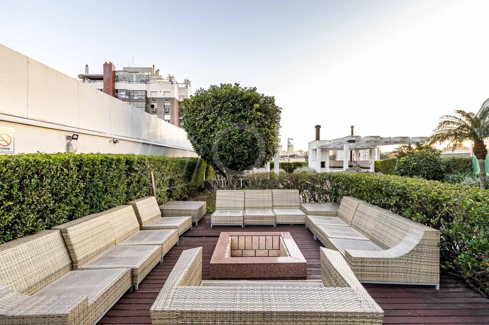 Apartamento para venda no bairro Três Figueiras em Porto Alegre