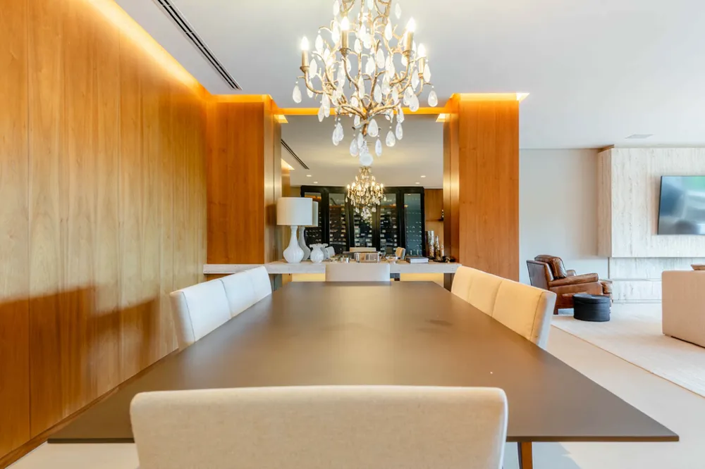 Apartamento para venda no bairro Três Figueiras em Porto Alegre