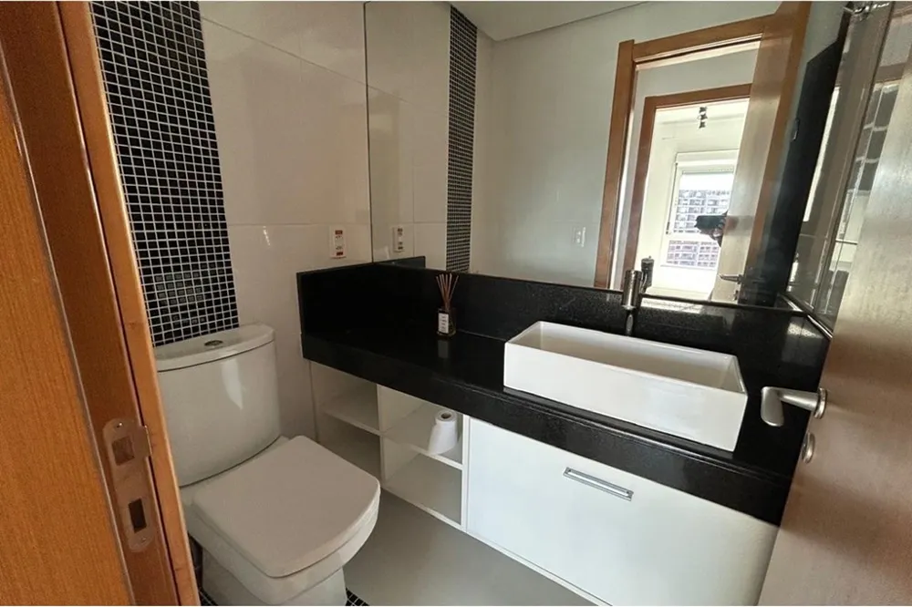Apartamento para venda no bairro Três Figueiras em Porto Alegre