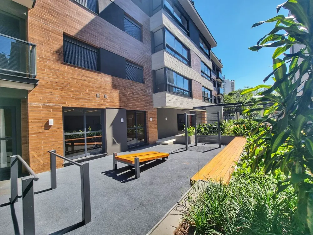 Apartamento para venda no bairro Três Figueiras em Porto Alegre