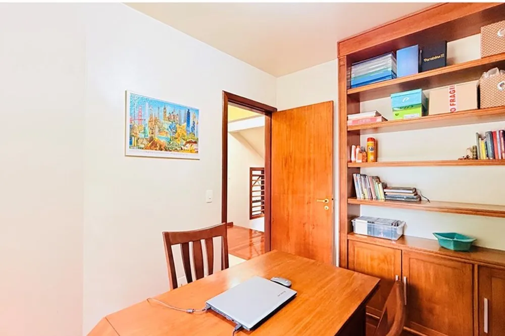 Casa para venda no bairro Teresópolis em Porto Alegre