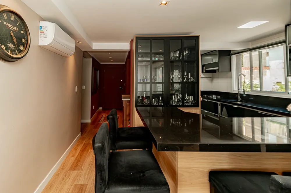 Apartamento para venda no bairro São João em Porto Alegre