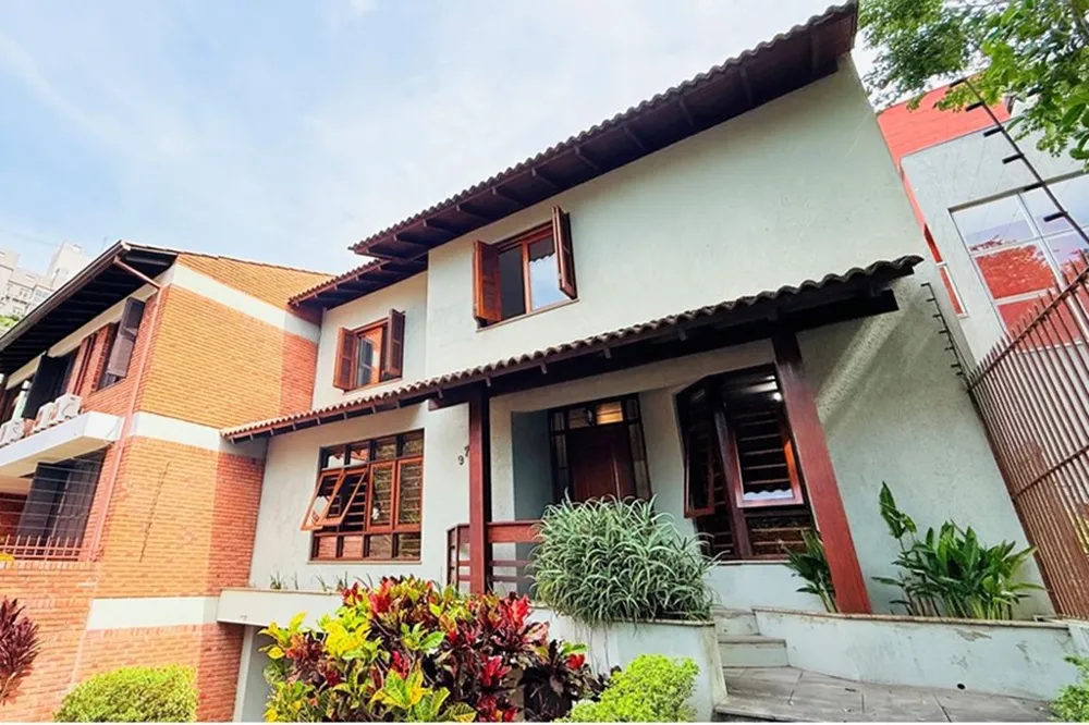 Casa para venda no bairro Teresópolis em Porto Alegre