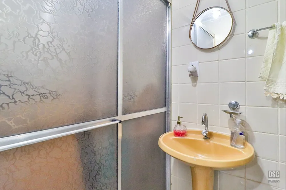 Casa para venda no bairro Rubem Berta em Porto Alegre