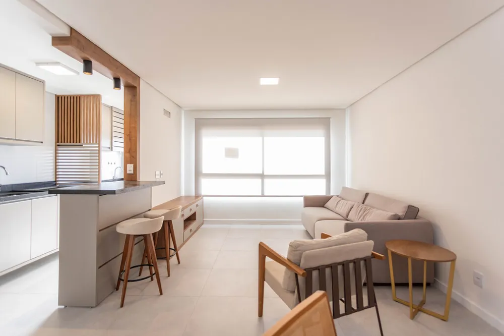 Apartamento para venda no bairro Vila Ipiranga em Porto Alegre