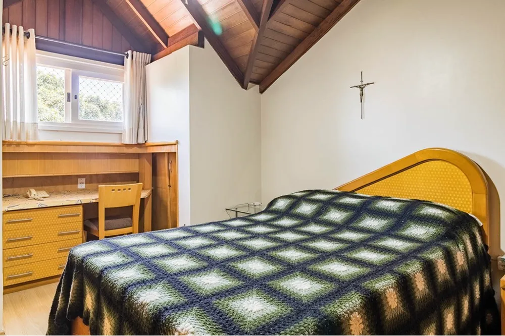 Casa em Condomínio para venda no bairro Teresópolis em Porto Alegre