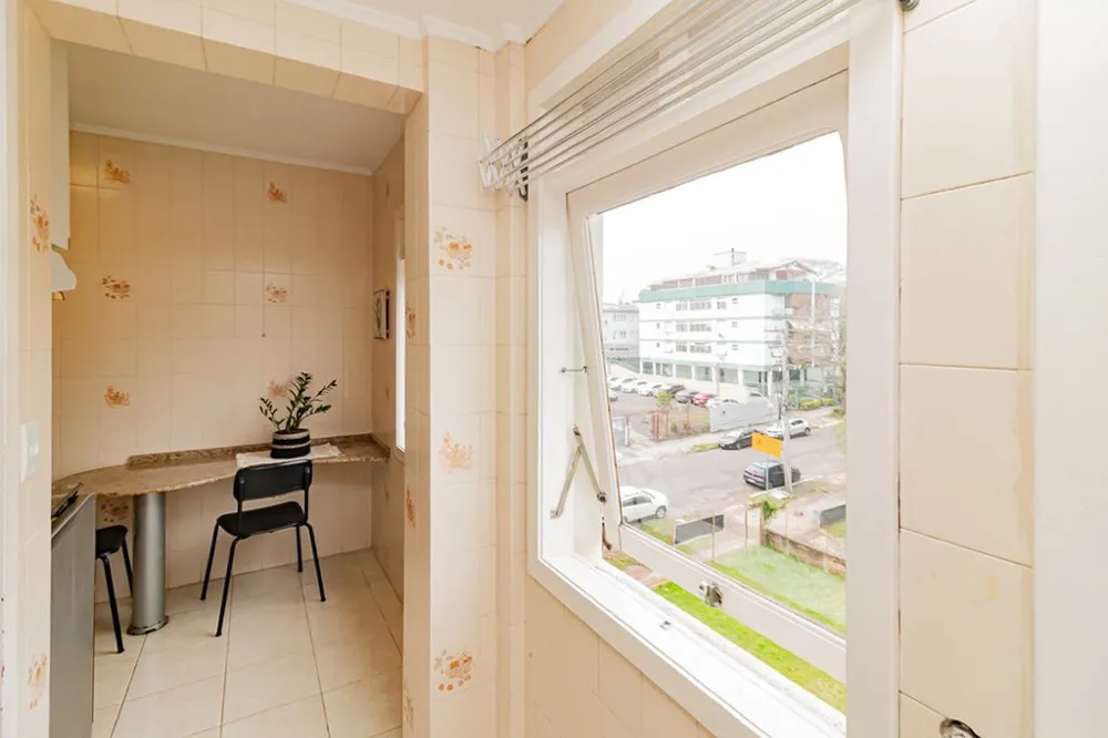 Apartamento para venda no bairro Vila Ipiranga em Porto Alegre