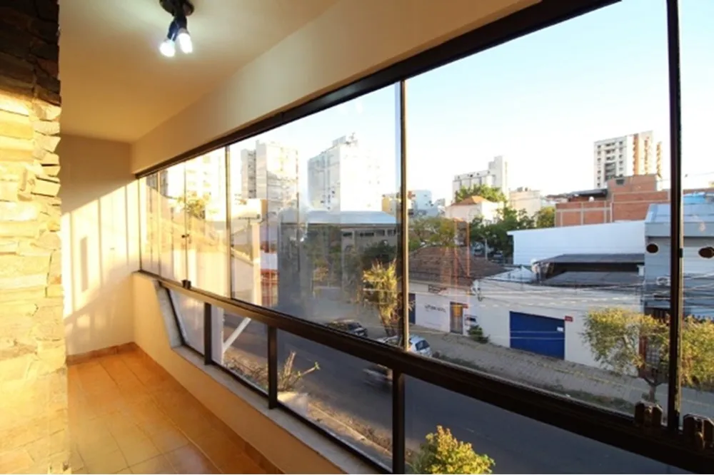 Apartamento para venda no bairro Floresta em Porto Alegre