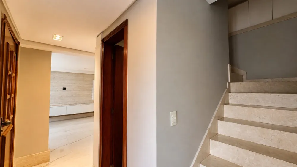 Casa em Condomínio para venda no bairro Três Figueiras em Porto Alegre