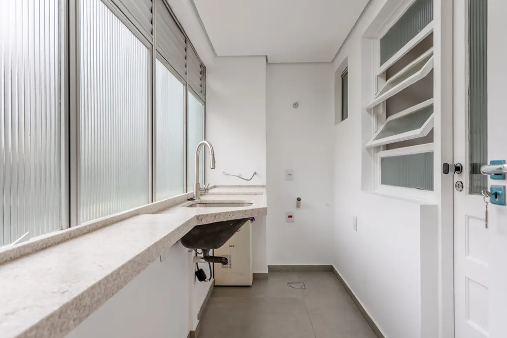 Apartamento para venda no bairro Auxiliadora em Porto Alegre