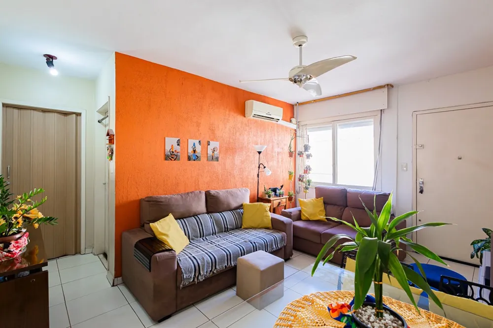 Apartamento para venda no bairro Vila Ipiranga em Porto Alegre