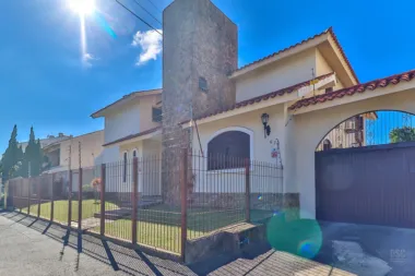 Casa para venda no bairro Jardim Planalto em Porto Alegre
