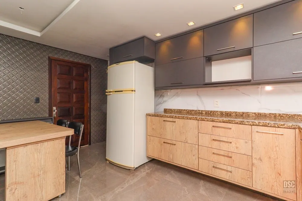 Casa para venda no bairro Vila Ipiranga em Porto Alegre