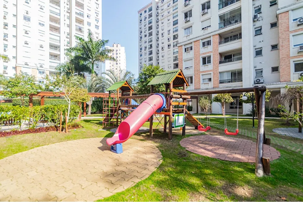 Apartamento para venda no bairro Passo da Areia em Porto Alegre