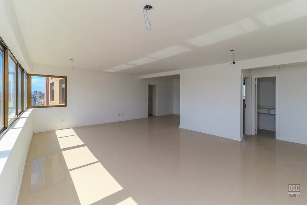 Apartamento para venda no bairro Jardim Planalto em Porto Alegre