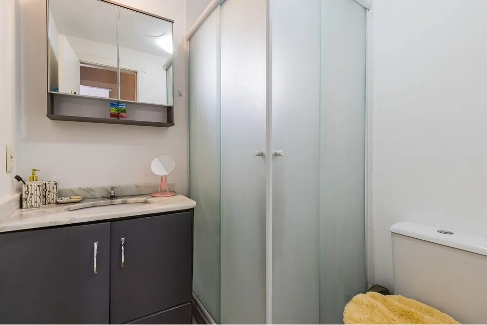 Apartamento para venda no bairro Vila Ipiranga em Porto Alegre