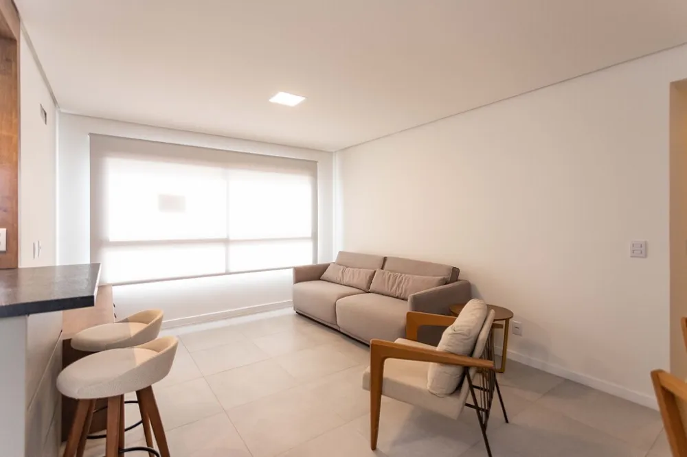 Apartamento para venda no bairro Vila Ipiranga em Porto Alegre