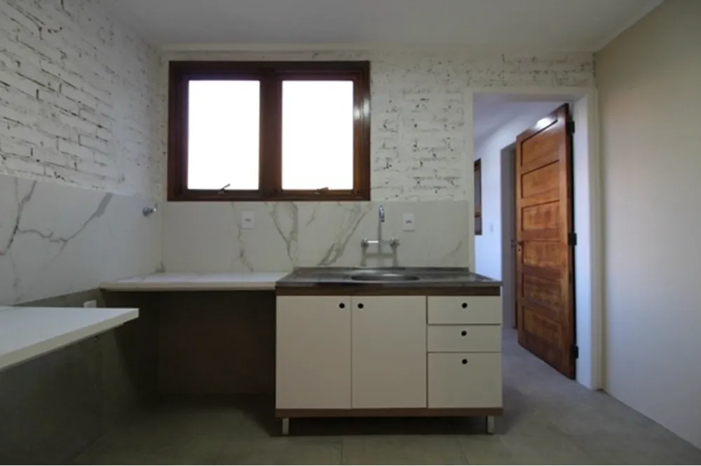 Apartamento para venda no bairro Floresta em Porto Alegre