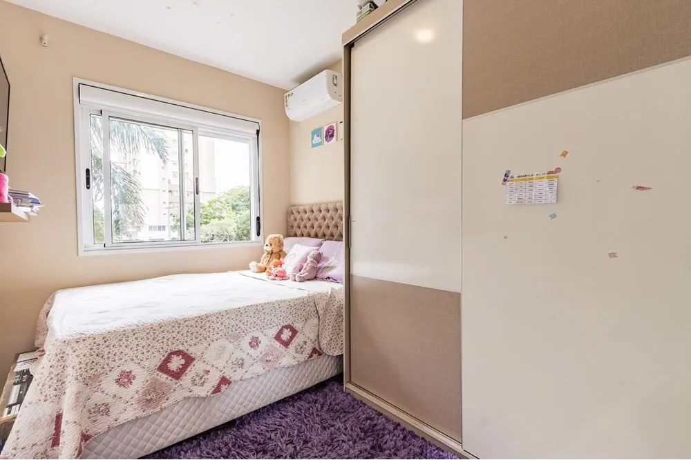Apartamento para venda no bairro Vila Ipiranga em Porto Alegre