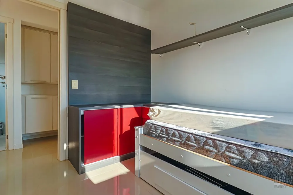 Apartamento para venda no bairro Vila Ipiranga em Porto Alegre