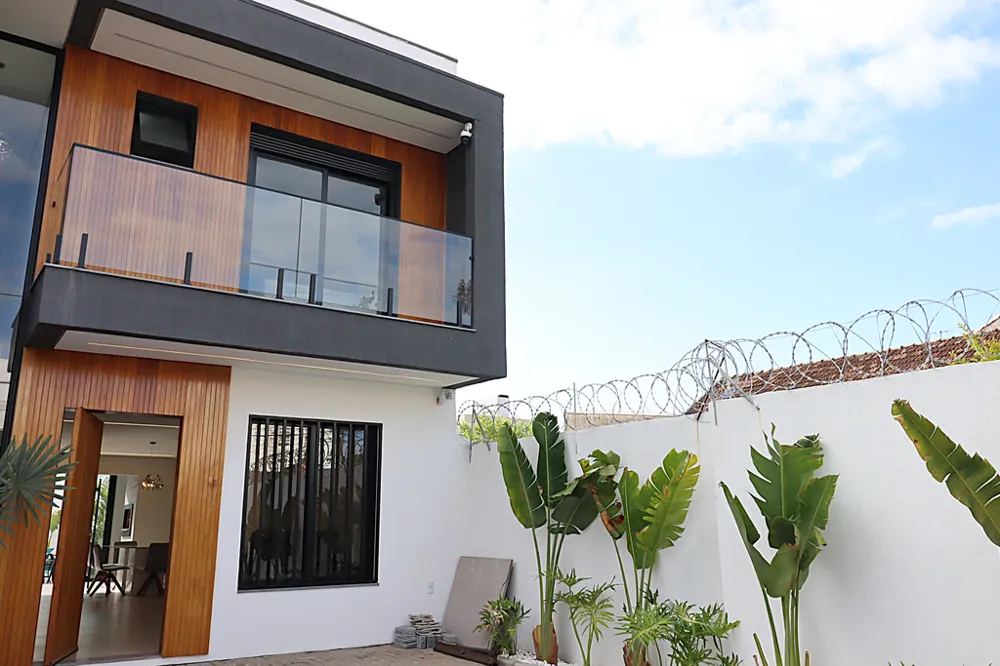Casa em Condomínio para venda no bairro São Sebastião em Porto Alegre