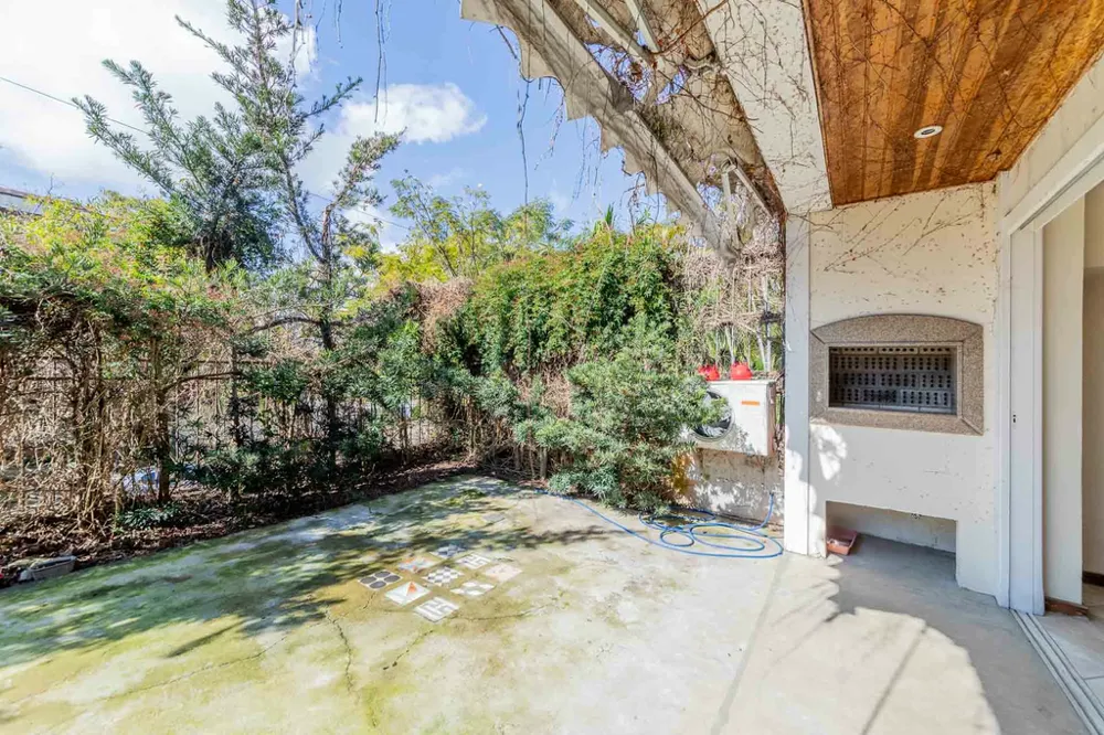 Casa em Condomínio para venda no bairro Três Figueiras em Porto Alegre