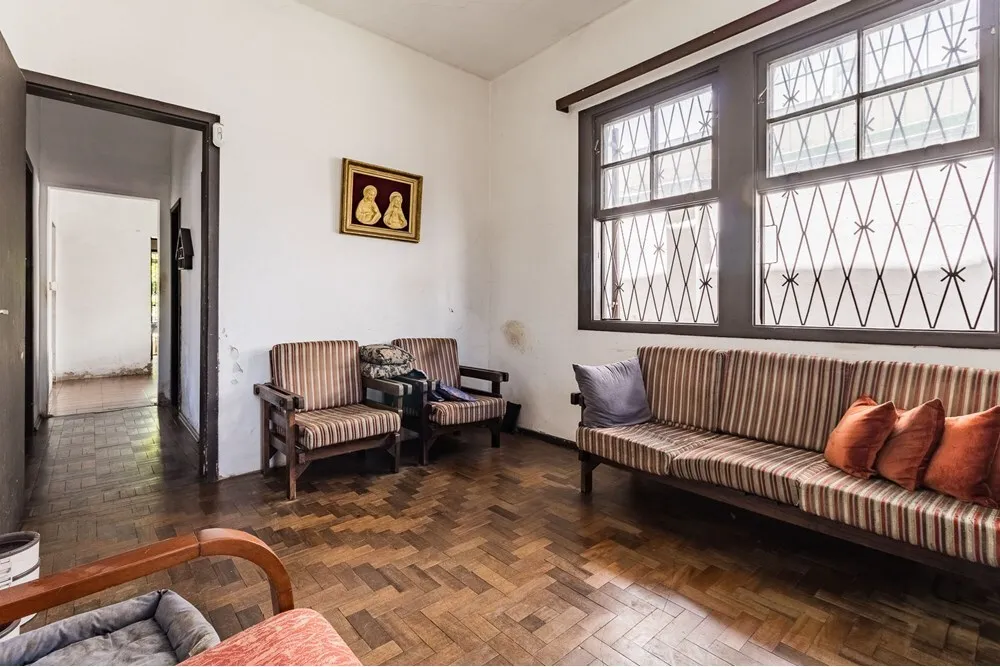 Casa para venda no bairro Partenon em Porto Alegre